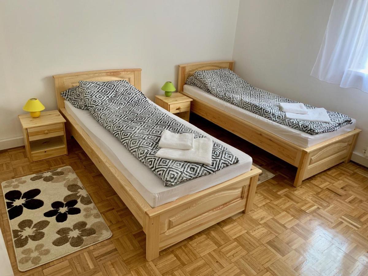 Anita Apartman Hajduszoboszlo Ngoại thất bức ảnh